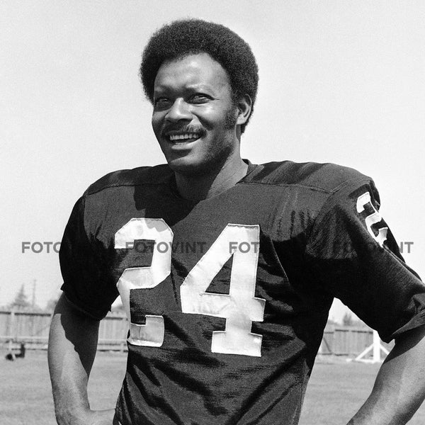 Willie Brown OAKLAND RAIDERS Photo Picture Vintage Football Photograph Print 8x10, 8.5x11 or 11x14 (wbrown WB1)