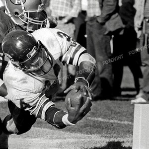 WALTER PAYTON Photo Picture CHICAGO Bears Football Photograph Print 8x10, 8.5x11, 11x14 or 16x20  (WP18)