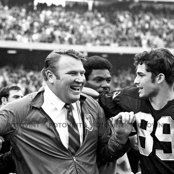 OAKLAND RAIDERS John Madden Photo Picture Vintage 1969 AFL Football Photograph Print 8x10, 8.5x11 or 11x14 (jmadden JM1)