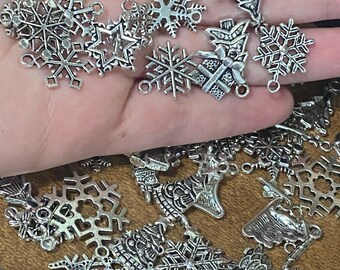 Holiday charm set 4 pc candy cane reindeer charms with clips
