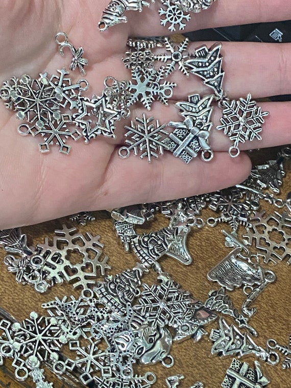 50 Grams Mixed Christmas Charms, Holiday Charms, Antique Silver, Snowflake, Reindeer, Present, Santa, Trees, Snowman, Wreath, Mix Shape/Size