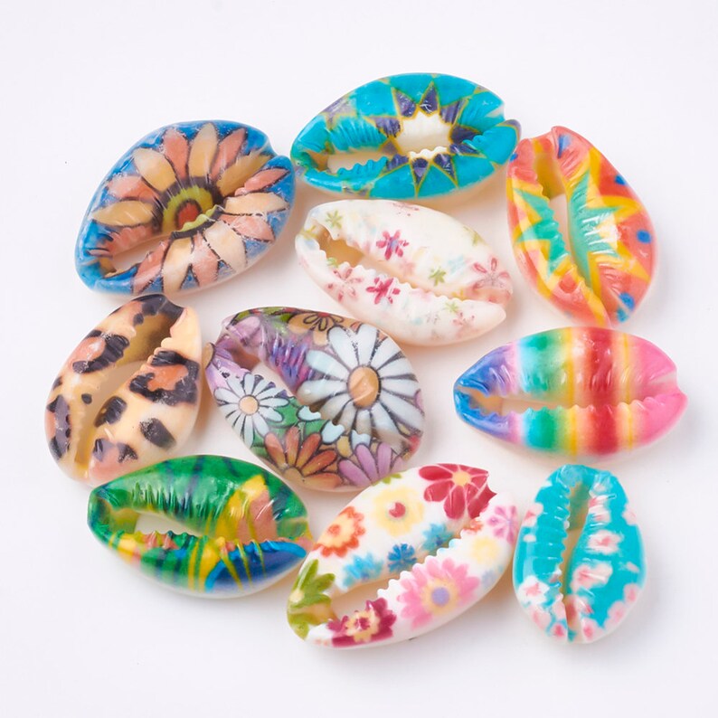 5 or 10 Decorated Cowrie Shell Beads, Undrilled, Tie Dye, Spray Painted ...