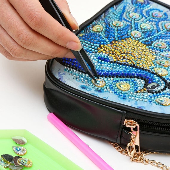 Diamond Painting Kits for Kids & Adult Cross-body Handbag with Chain 5D DIY Rhinestone Cross Stitch Arts Craft Makeup Shoulder Bag Zipper for