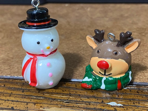 5 Large Reindeer or Snowman Resin Pendants, DIY Necklaces, DIY Jewelry Making, DIY Crafts for Kids, Christmas Crafts, Big Charms
