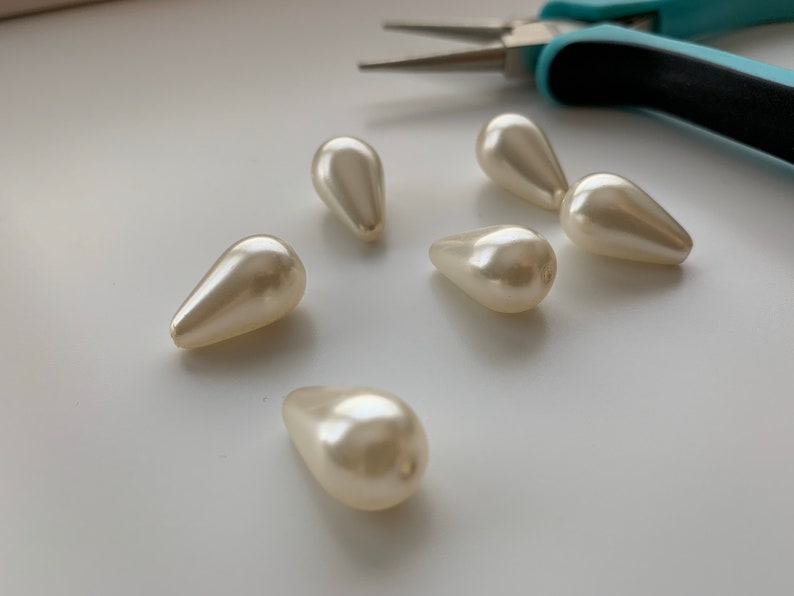 LOT of 6, PEARL TEARDROP Lot, Full drilled, teardrop shaped Pearls, Long, Plastic pearls, Vintage Supply, Jewelry Supplies, Jewelry making image 1