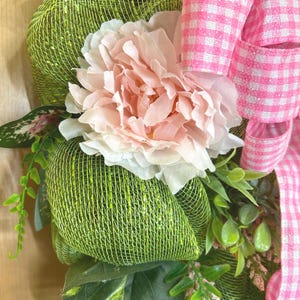 Oreo Bird on Mesh Wreath: Pink Gingham Bow, Pink Peony #140 bild 5
