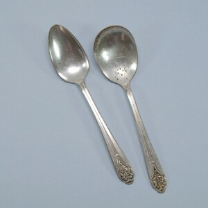 Set of 2 Claudia Silverplate USA Teaspoon Sugar Spoon 1930s