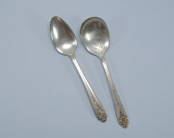 Set of 2 Claudia Silverplate USA Teaspoon Sugar Spoon 1930s