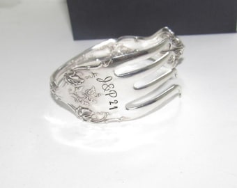Pulsera de tenedor vintage personalizada, brazalete de plata personalizado, regalo único para ella