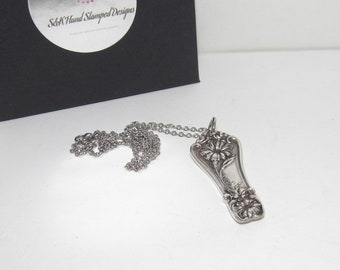 Collar con colgante personalizado con mango de cuchara de plata vintage, joyería de plata personalizada, joyería de plata personalizada, listo para enviar