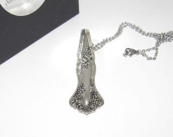 Listo para enviar Collar con cuchara de plata vintage personalizado, plata personalizada estampada a mano, joyería de plata reciclada