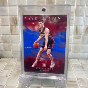 Tyler Herro Rookie Karte Tyler Helden Karte Basketball Karte Encased Origins Geschenk für Miami Heat Fan Kostenloser Versand überall auf der Welt