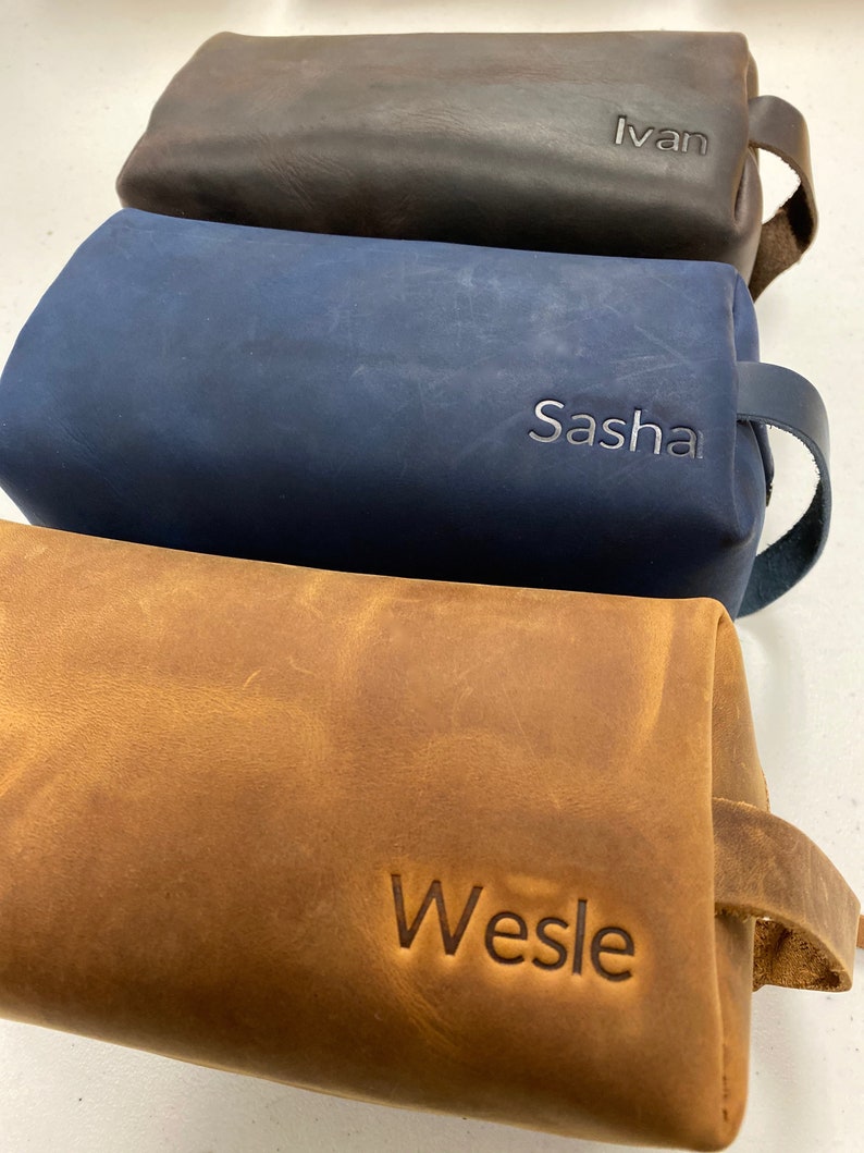 Gift for Him Customized Groomsmen Gift Toiletry Bag Christmas Gift Monogrammed Mens Toiletry Bag Personalized Leather Dopp Kit