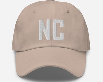 NC North Carolina geborduurde papa hoed | Witte draad | Baseballpet met staatsinitialen