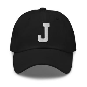 Gorra de papá bordada con letra universitaria del alfabeto J / Hilo blanco