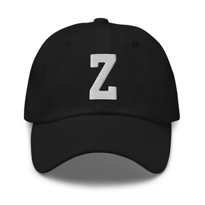 Gorra de papá bordada con letra universitaria del alfabeto Z / hilo blanco