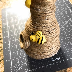 Colmena, Colmena para corona, Colmena decorativa, Decoración del hogar de la colmena, Decoración de la colmena, Creaciones de un ranúnculo, Mamá trabajadora, sin Gastos de Envío imagen 4