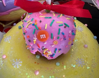 Oops Fake Candy Apples, Oops Fake Candy Apple con caramelo rosa falso, goteo falso rosa, Faux Oops Candy Apples para exhibición