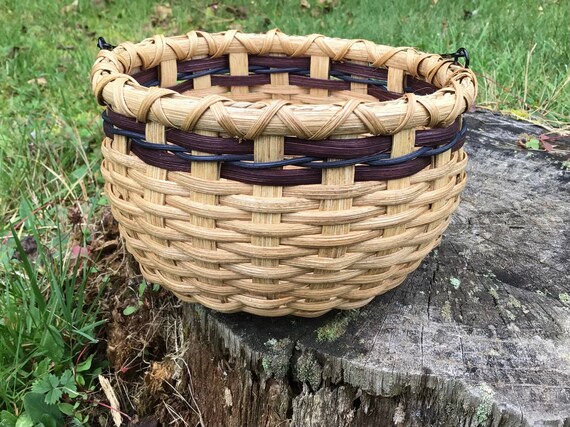 Round basket swing outlet