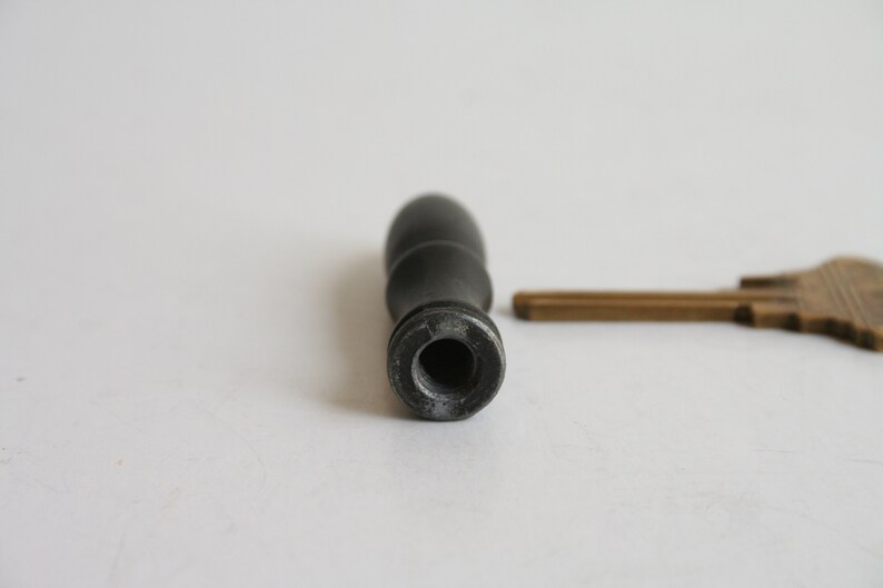Small Threads Nice COndition Dark Pointy Lamp Finial #313 2.1 Dark Spearhead Lamp Finial