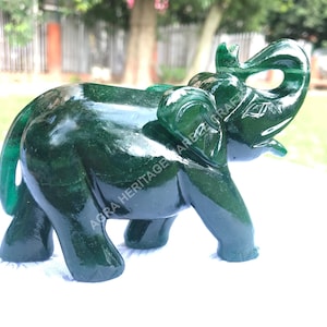 Estatua de elefante de jade, aventurina verde natural, tallada a mano, semipreciosa, 10 cm de largo x 7,6 cm de alto.