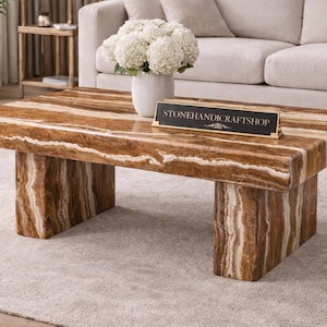 Lyxigt Tiger Onyx soffbord – Rektangulärt bord i natursten för moderna och samtida interiörer