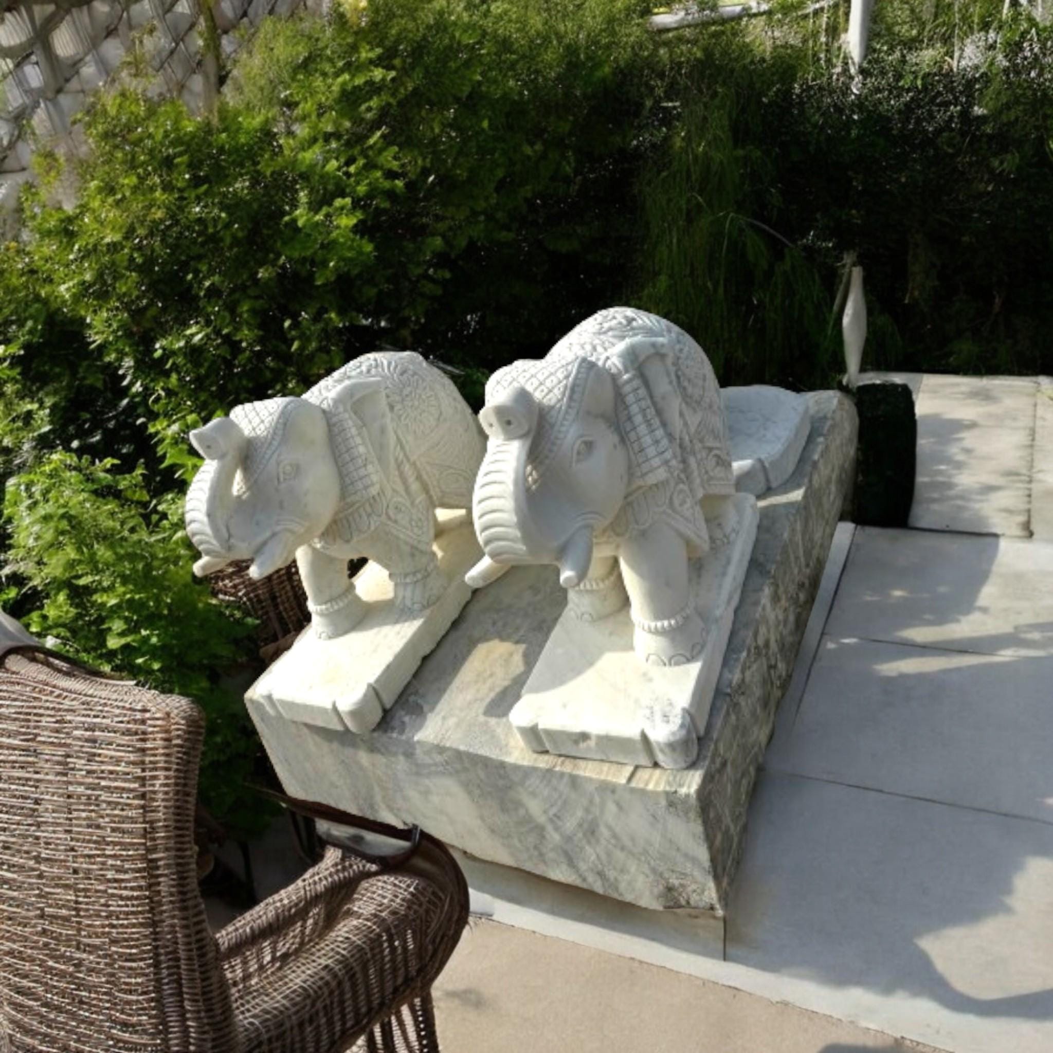 手彫りの白い大理石の象の像（ペア）：室内装飾のアクセント - Etsy 日本