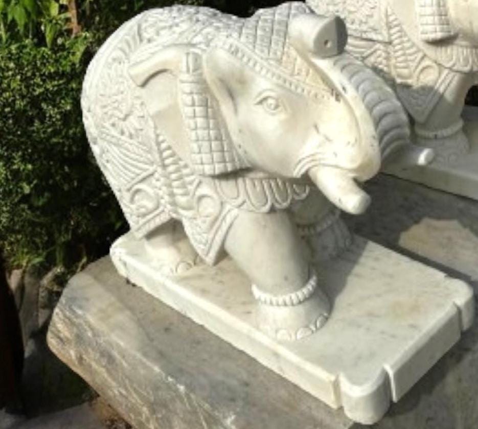 手彫りの白い大理石の象の像（ペア）：室内装飾のアクセント - Etsy 日本