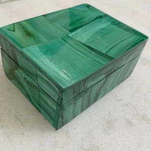 4&quot;X3&quot;x2&quot; Elegant Malachite Gemstone Jewelry Box Handmade Overlay Design, Perfect for Collectibles and Wedding Gifts