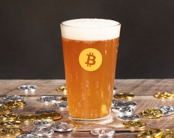 Bitcoin "To the Moon" Drinking Glass (Set of 2)