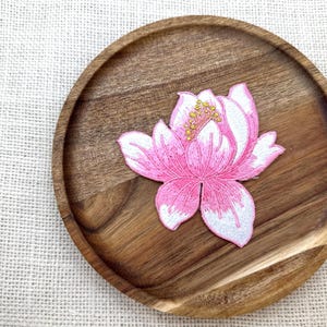 Parche de loto rosa: aplique de flor bordada - Termoadhesivo/cosido