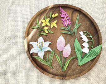 Embroidered Wildflower Patches 5pcs Set – Iron-On Botanical Appliques