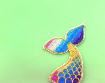 Parche termoadhesivo bordado de cola de sirena arcoíris