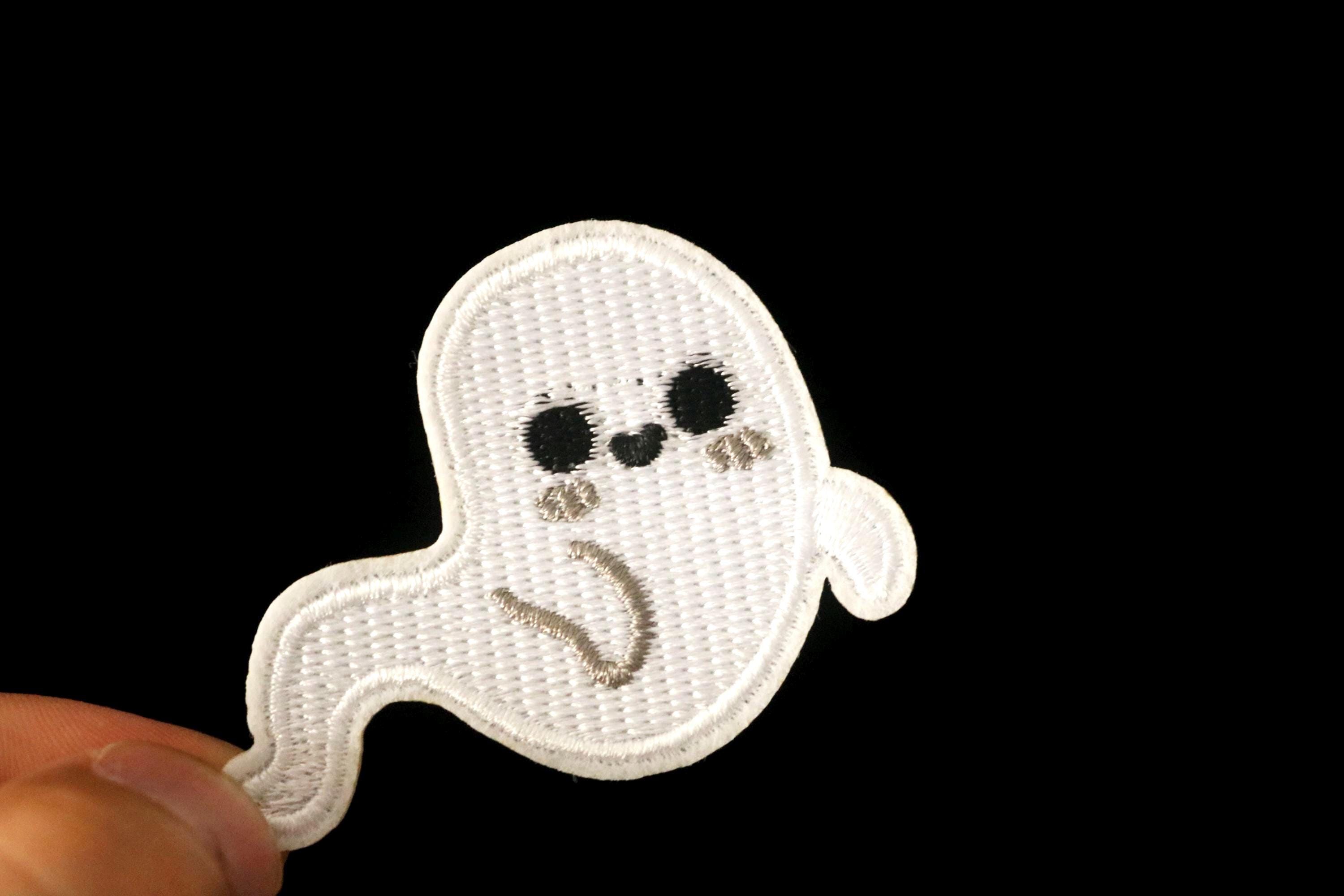 Patch Brodé Phosphorescent Happy Ghost - Brille Dans Le Noir | À Repasser Ou à Coudre | Pour Vêtements, Sacs, Casquettes