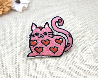 Roze hartvormige kat geborduurd strijkpatch, applicatie