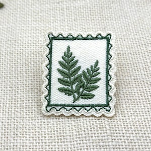 Écusson brodé vintage à motif de fougère botanique, à repasser ou à coudre. Applique végétale