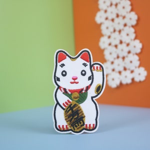 lucky cat patch, Japanese cat patch, plutus cat, iron on patch/embroidered patch/funny patch/applique/sew on patch