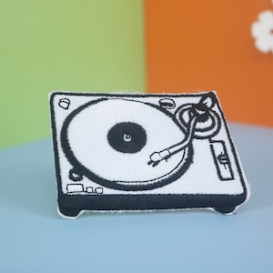 ビニールレコードプレーヤーパッチ、音楽プレーヤーパッチ、アイロンパッチ/刺繍パッチ/面白いパッチ/アップリケ/縫い付けパッチ