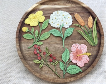 Botanical Embroidered Flower Patch Set 5pc : Cottagecore Iron-On Badges