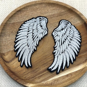 Opstrijkbare geborduurde patch engel zilveren vleugels