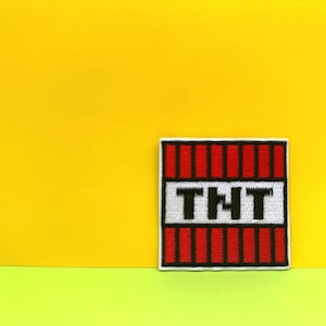 TNT Pixel Bügelbild - Blocky Game Style Aufbügler/ gestickter Aufnäher/ witziger Patch/ Applikation/ DIY Patch