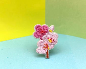Cherry Blossom Embroidered Iron-On Patch: Sakura Flower Applique