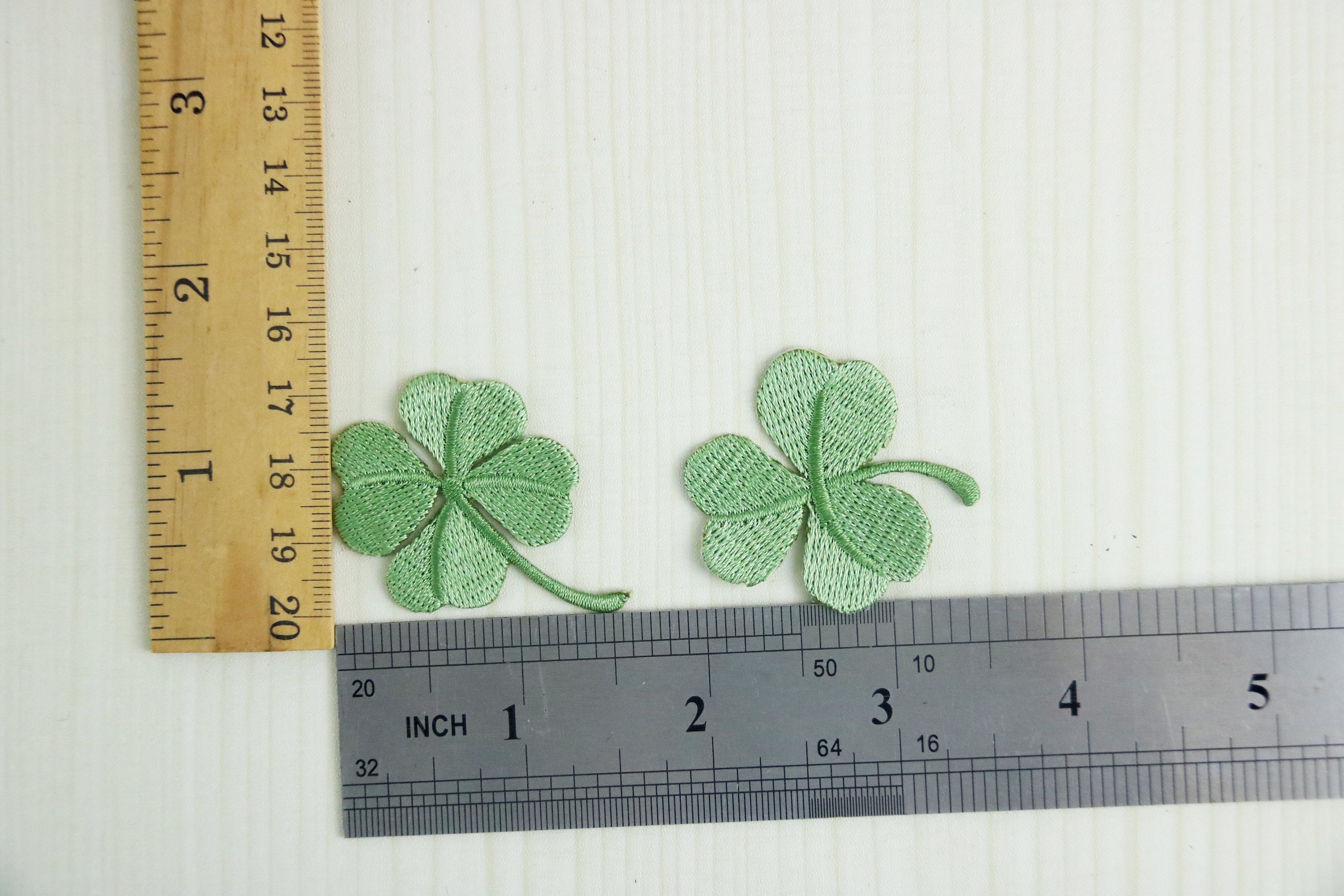4 Patches Thermocollants Trèfle à Quatre Feuilles - Brodés, 3x4cm, Pour Vêtements Et DIY