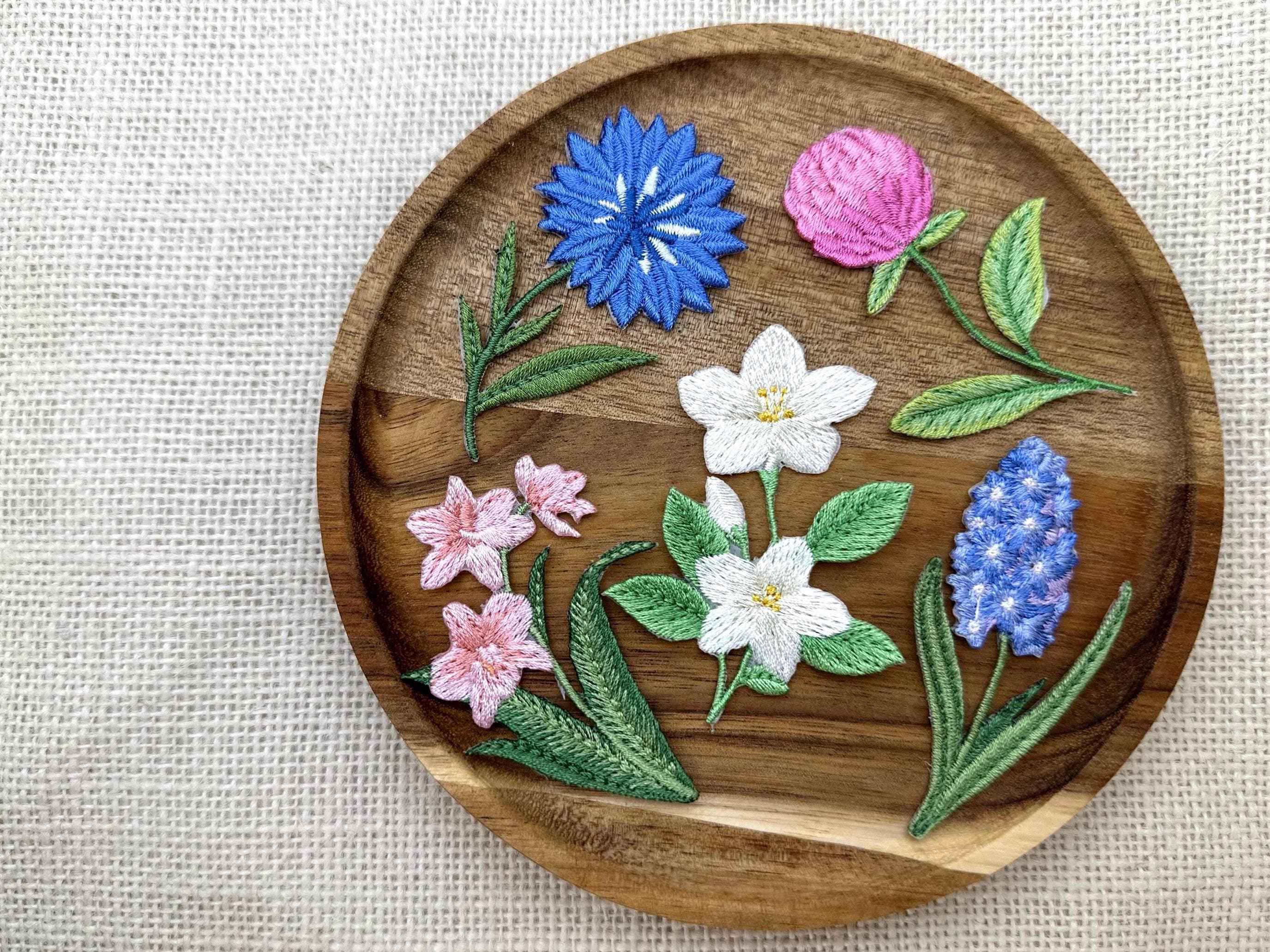 Embroidered Spring Flower Patches 5pcs Set - Iron-On Botanical Appliques