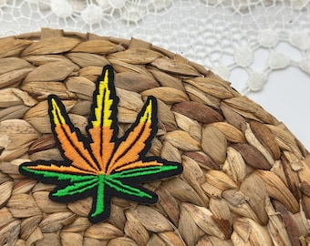 Écusson brodé feuille de marijuana, appliqué thermocollant