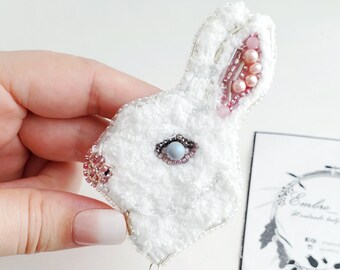 Year of the rabbit cute animal brooch, Rabbit beaded pin for backpack lunar new year gift