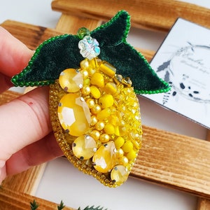 Lemon beaded brooch, Fruit brooch vegan gift y2k jewelry, Fruit Brooch pin vegan gift ideas