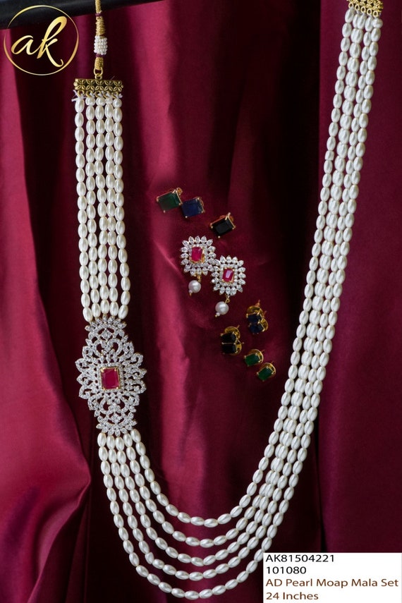 Long chain with beads deals