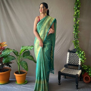 HAOK Sarees For Women Banarasi Art Seide Indisches Geschenk Sari Traditioneller Hochzeits-Sari mit nicht genähter Bluse 