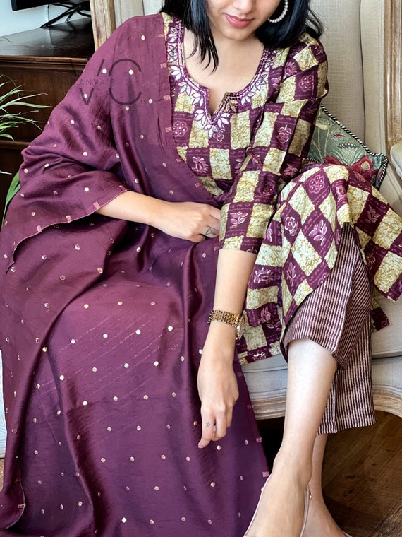 Stylish 3pcs Chanderi Silk Kurti Set at Rs.850/Piece in surat offer by  Seven threads Collections